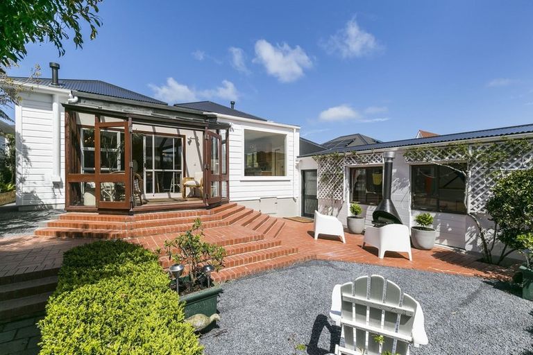 Photo of property in 198 Karori Road, Karori, Wellington, 6012