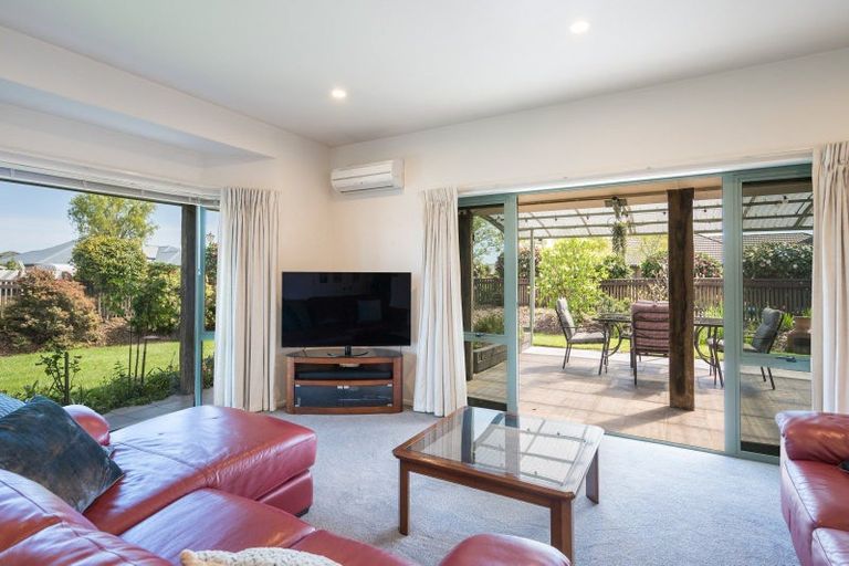 Photo of property in 2 Fell Place, Stoke, Nelson, 7011