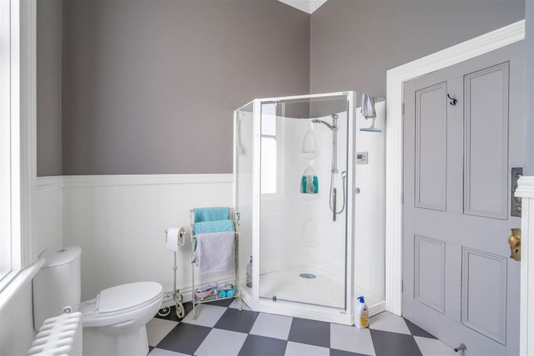 Photo of property in 6 Crombie Street, Gore, 9710