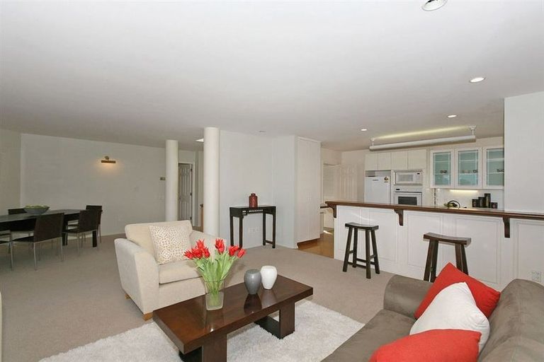 Photo of property in 1a Gill Road, Lowry Bay, Lower Hutt, 5013