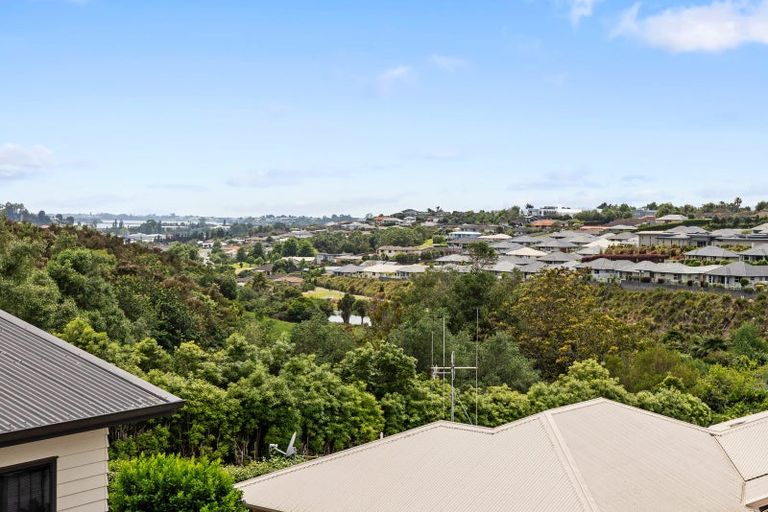 Photo of property in 37 Contour Avenue, Pyes Pa, Tauranga, 3112