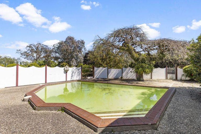 Photo of property in 112 Great South Road, Huntly, 3700