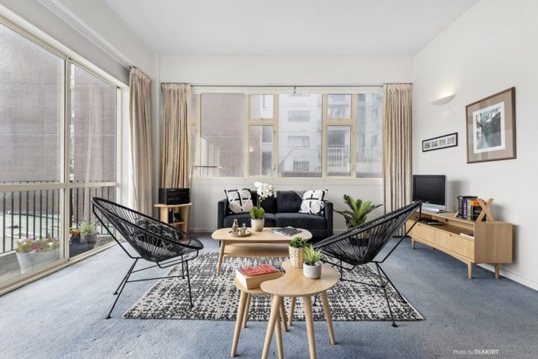 Photo of property in De Vere Apartments, 9/23 Tennyson Street, Te Aro, Wellington, 6011