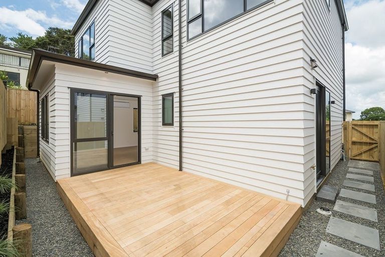 Photo of property in 71 Salamanca Road, Sunnynook, Auckland, 0620
