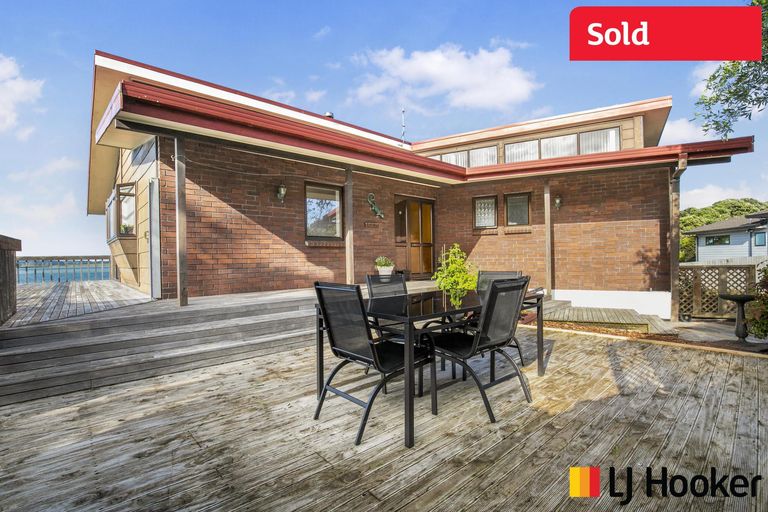 Photo of property in 14 Kaanapali Place, Wattle Downs, Auckland, 2103