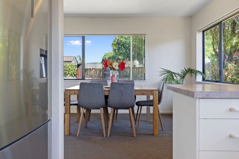 Photo of property in 65 Romana Crescent, Papamoa Beach, Papamoa, 3118