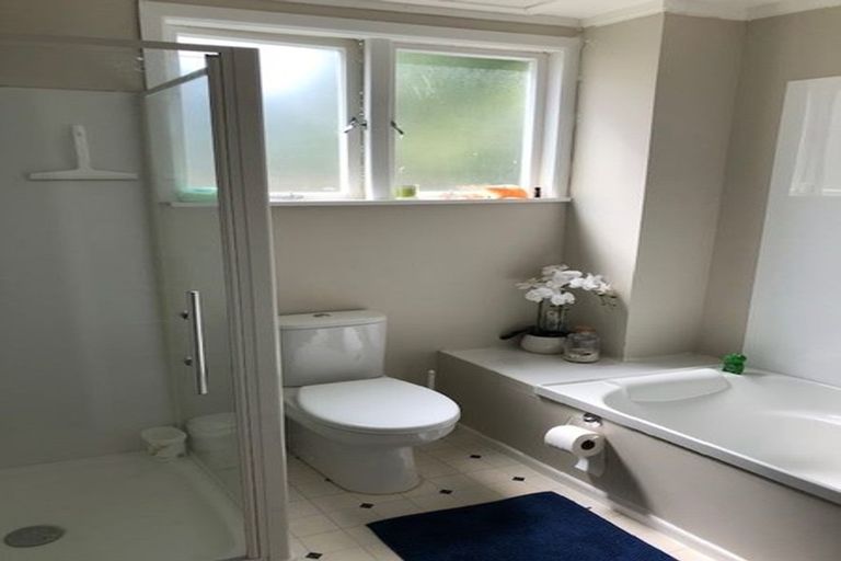 Photo of property in 32 Totara Crescent, Woburn, Lower Hutt, 5010