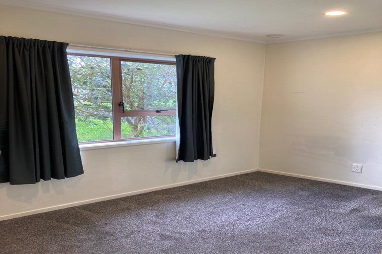 Photo of property in 1/13 Heron Place, Pakuranga Heights, Auckland, 2010