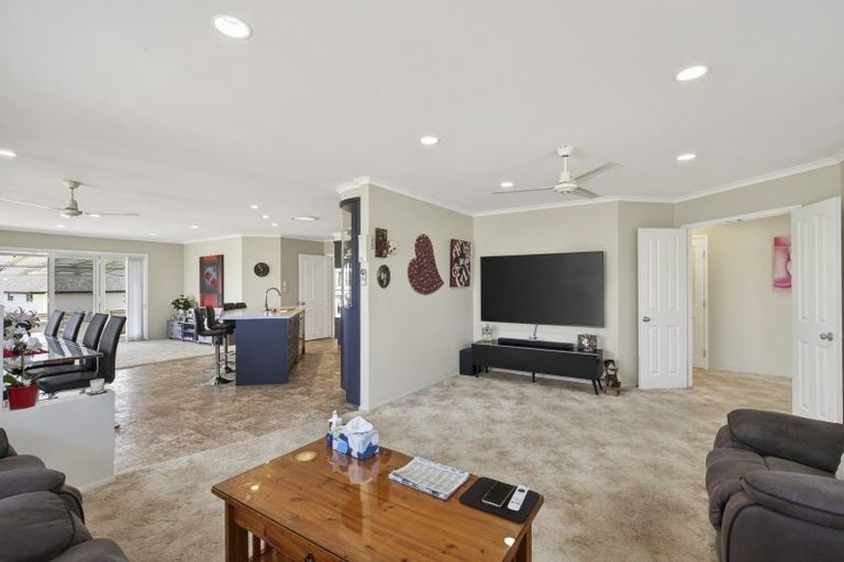 Photo of property in 38 Karamea Street, Whalers Gate, New Plymouth, 4310