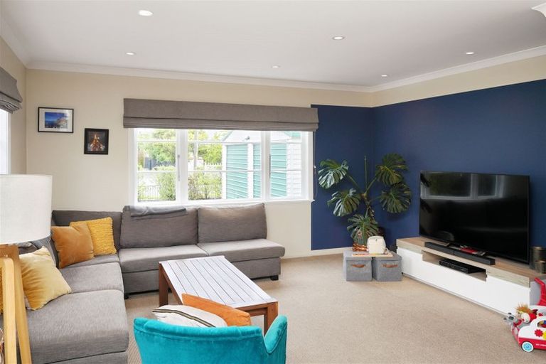 Photo of property in 18 Glenroy Street, Woolston, Christchurch, 8062