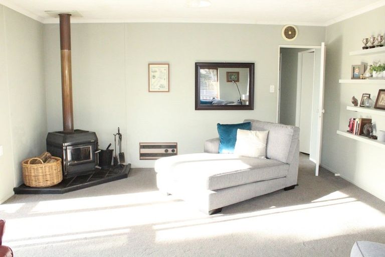 Photo of property in 135 Great North Road, Winton, 9720