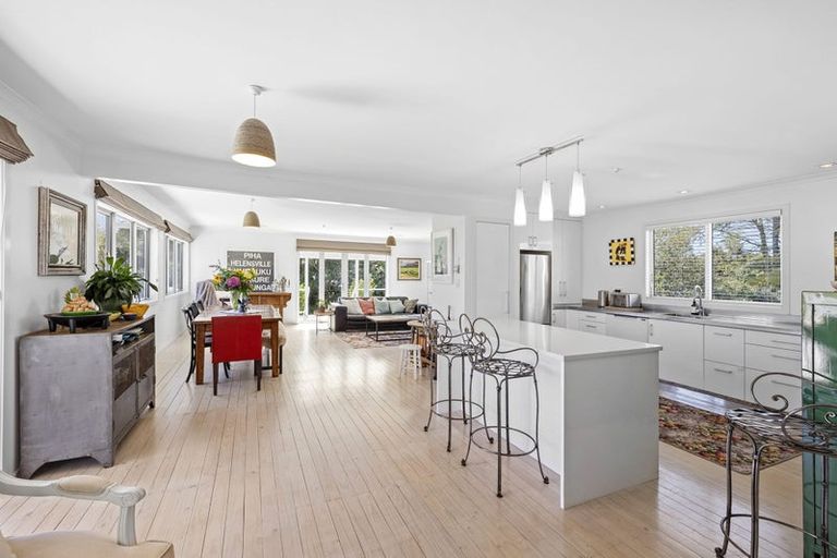 Photo of property in 822 Carrington Road, Hurworth, New Plymouth, 4371