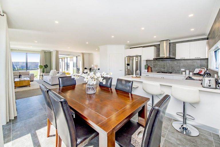 Photo of property in 39 Bradbury Avenue, Rolleston, 7614