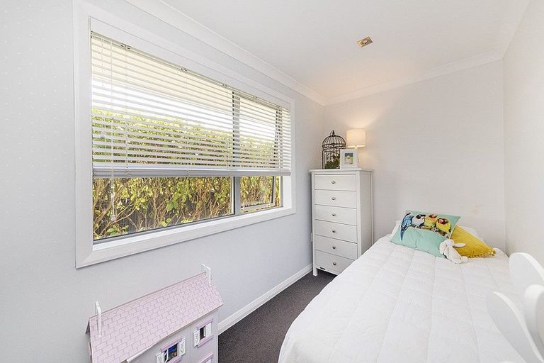 Photo of property in 34 Churchill Avenue, Hokowhitu, Palmerston North, 4410