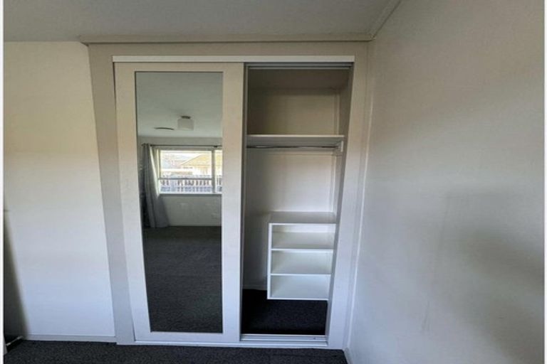 Photo of property in 2/32 Mona Vale Avenue, Riccarton, Christchurch, 8011