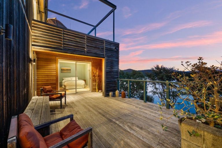 Photo of property in 273 Port Underwood Road, Waikawa, Picton, 7281