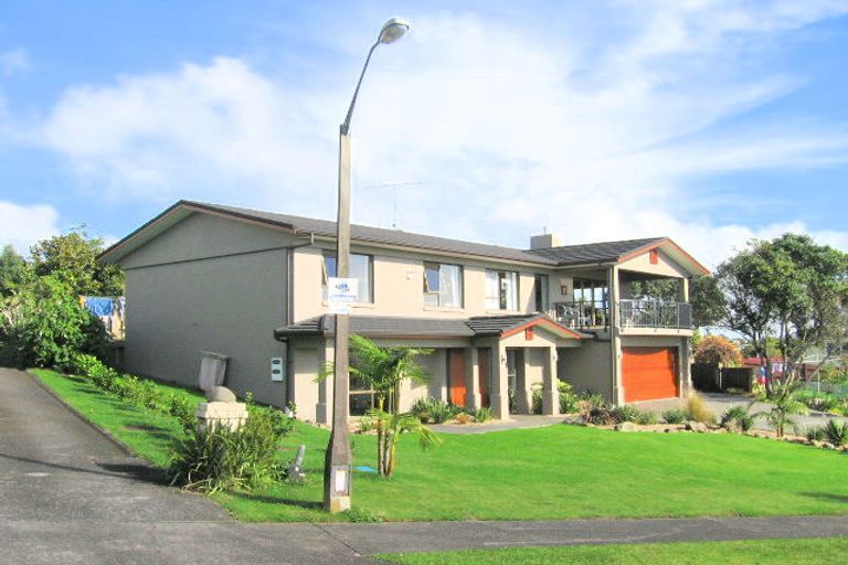 Photo of property in 6 Higham Ferrers Place, Red Beach, 0932