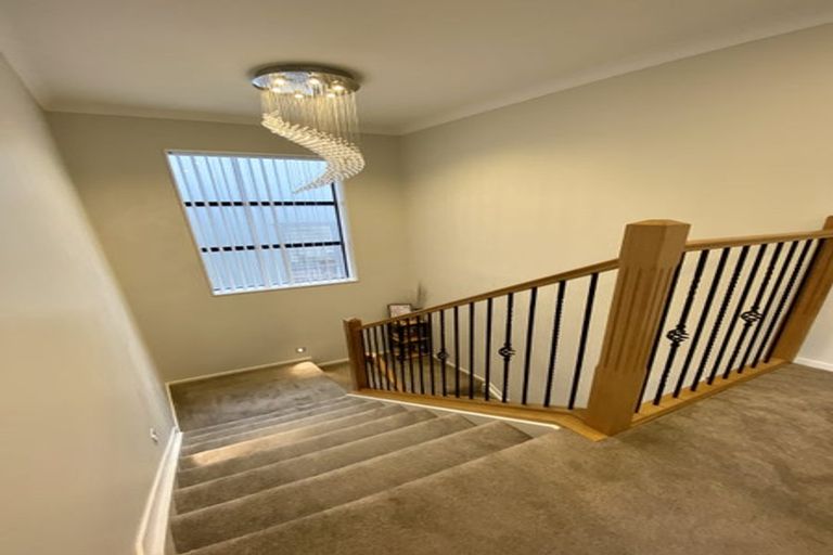 Photo of property in 32 Goodfellow Lane, Flat Bush, Auckland, 2019