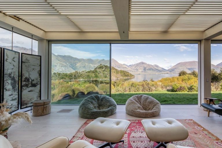 Photo of property in 4 Fishermans Lane, Mount Creighton, Queenstown, 9371