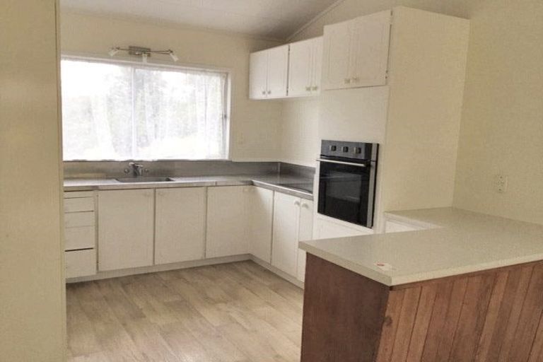 Photo of property in 15 State Highway 1, Wellsford, 0974