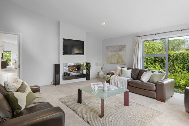 Photo of property in 1 Westall Lane, Avonhead, Christchurch, 8042