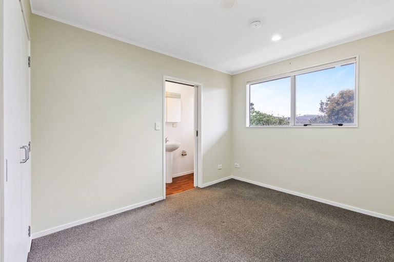 Photo of property in 325/26 Morningside Drive, Morningside, Auckland, 1025