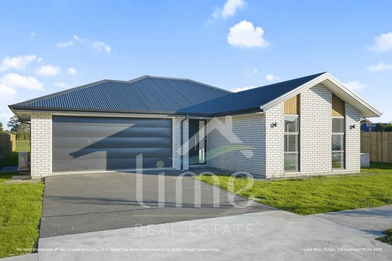 Photo of property in 13 Salkeld Place, Woodend, 7610