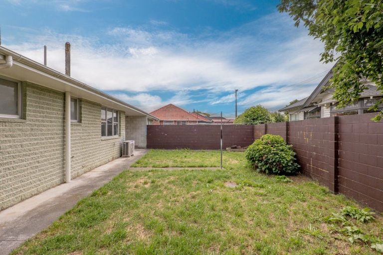 Photo of property in 2/99 Briggs Road, Shirley, Christchurch, 8052