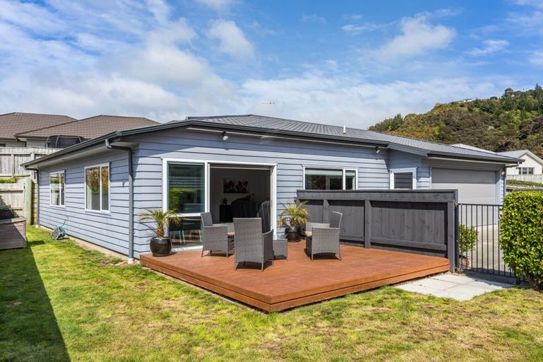 Photo of property in 4 Moonsail Drive, Whitby, Porirua, 5024