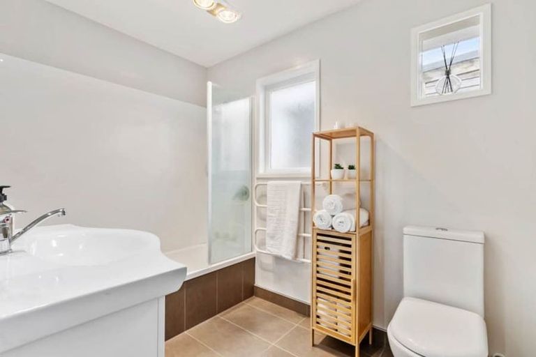 Photo of property in 75 Wellington Street, Pukekohe, 2120