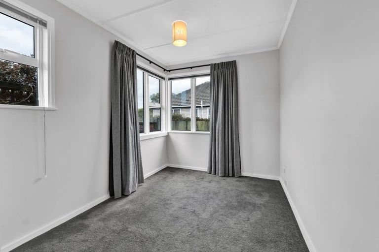 Photo of property in 1/324 Carrington Street, Vogeltown, New Plymouth, 4310