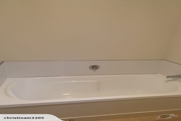 Photo of property in 32 Fingal Way, Gulf Harbour, Whangaparaoa, 0930