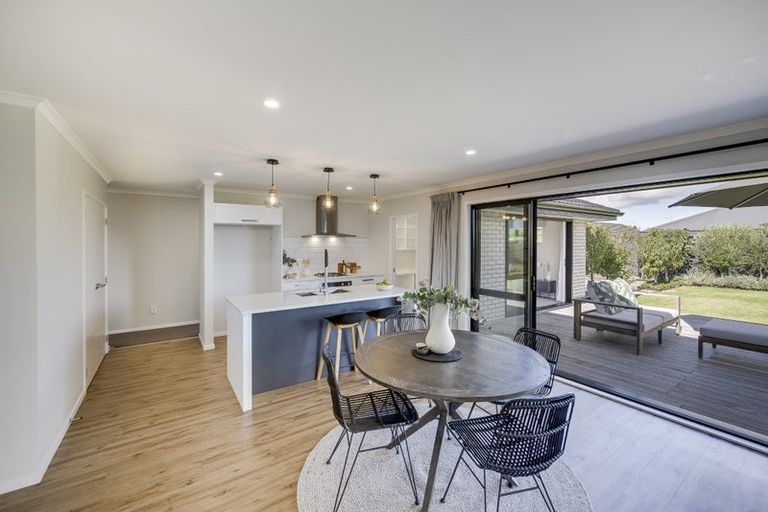 Photo of property in 15 Hikawera Drive, Frimley, Hastings, 4120