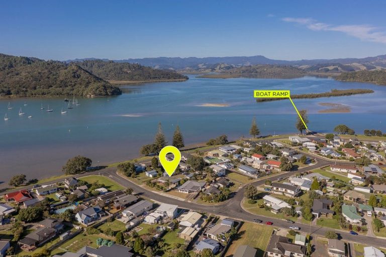 Photo of property in 2b Sarah Avenue, Whitianga, 3510