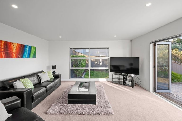 Photo of property in 12 Lady Polson Lane, Cashmere, Christchurch, 8022