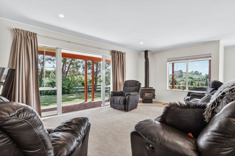 Photo of property in 30 Ramsay Drive, Acacia Bay, Taupo, 3385