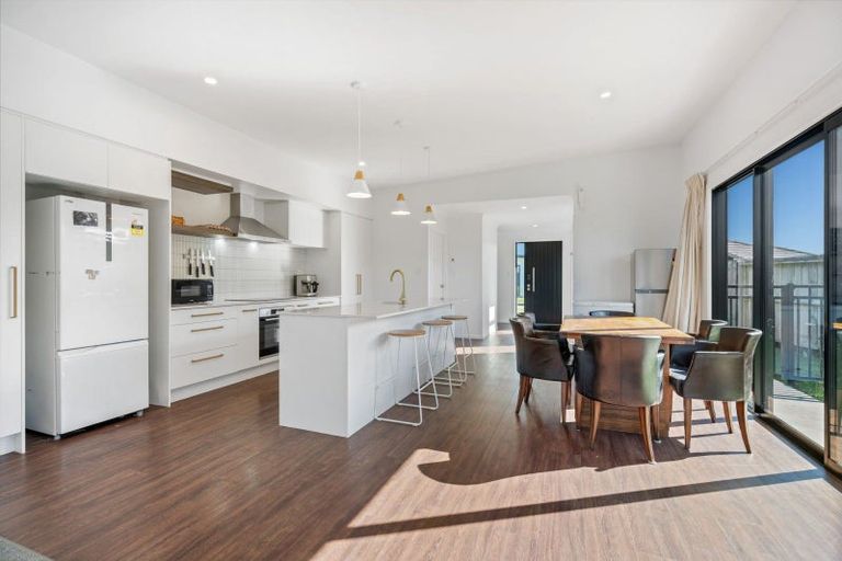 Photo of property in 2 Tupeia Lane, Tikipunga, Whangarei, 0112