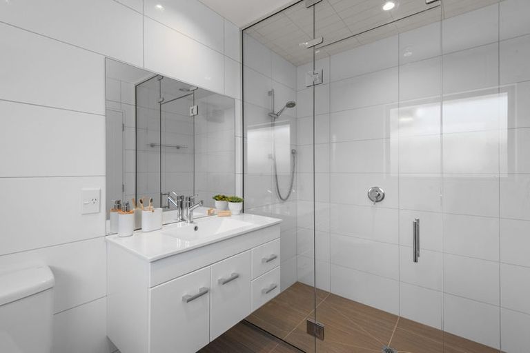 Photo of property in 30 Holiday Drive, Mairehau, Christchurch, 8052