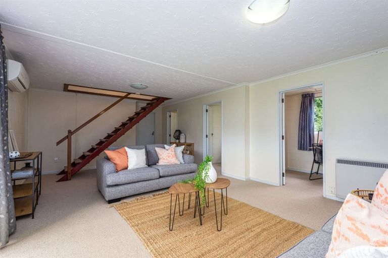 Photo of property in 6 Jenkins Avenue, Redwood, Christchurch, 8051