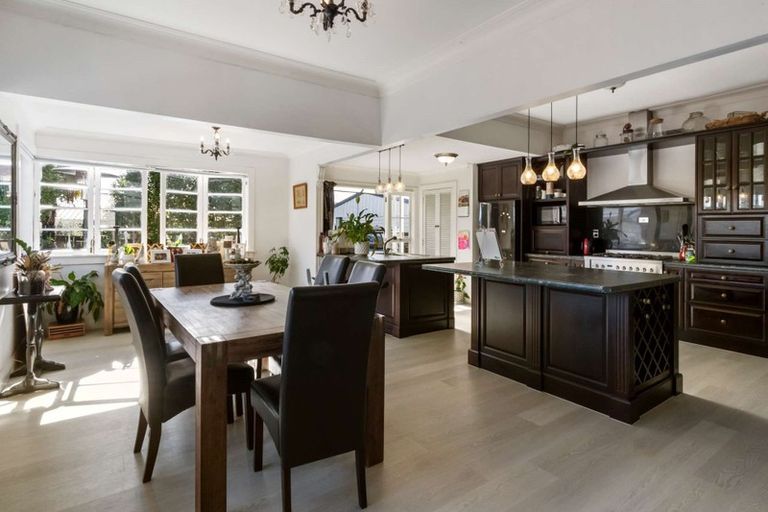 Photo of property in 16 Baverstock Road, Nawton, Hamilton, 3200