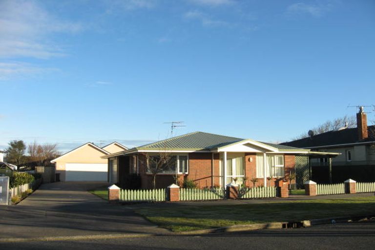 Photo of property in 32 Dublin Street, Windsor, Invercargill, 9810