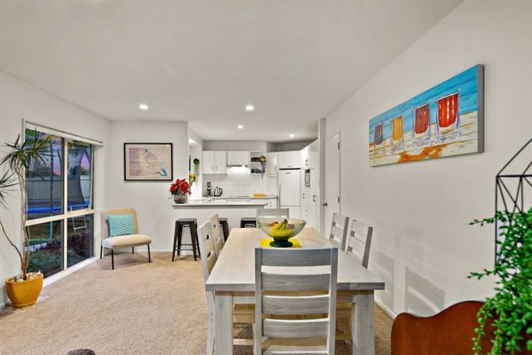 Photo of property in 1/7 Sharon Road, Waiake, Auckland, 0630