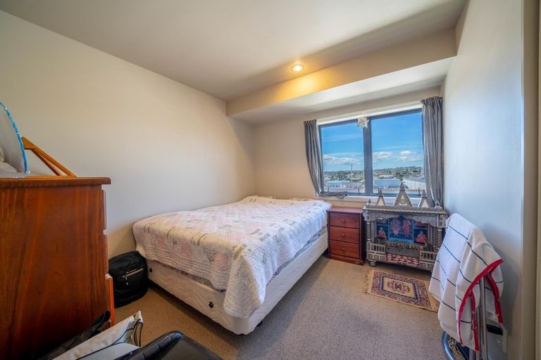 Photo of property in 5n/10 Crown Lynn Place, New Lynn, Auckland, 0600