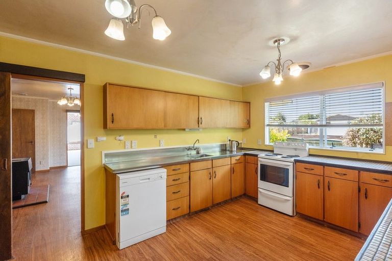 Photo of property in 22 Sylvan Avenue, Waikanae, 5036