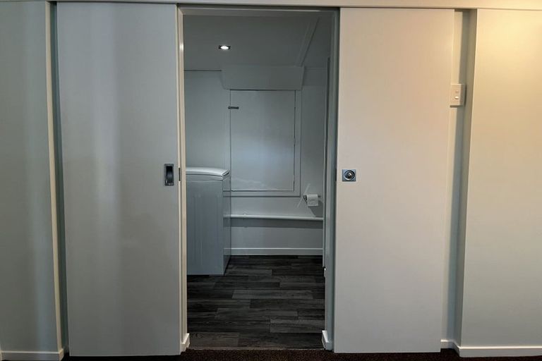 Photo of property in 9 William Souter Street, Forrest Hill, Auckland, 0620