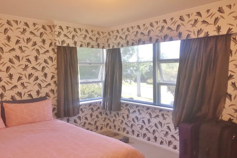 Photo of property in 46 Selwyn Crescent, College Estate, Whanganui, 4500