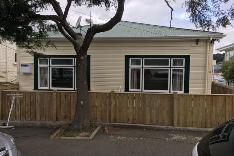 Photo of property in 8 Kenwyn Terrace, Newtown, Wellington, 6021