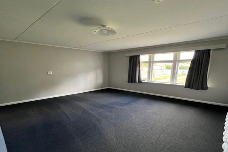Photo of property in 32 Park Street, Foxton, 4814