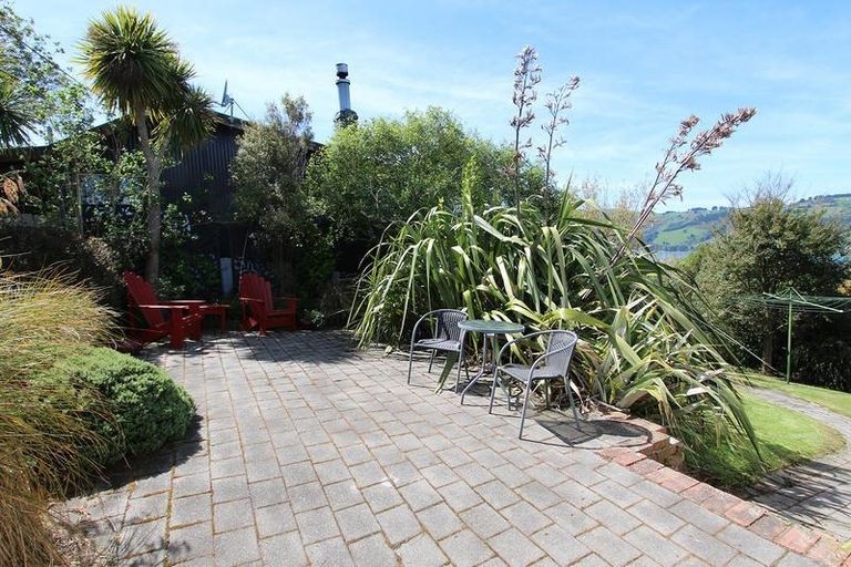 Photo of property in 10 Monowai Road, Ravensbourne, Dunedin, 9022