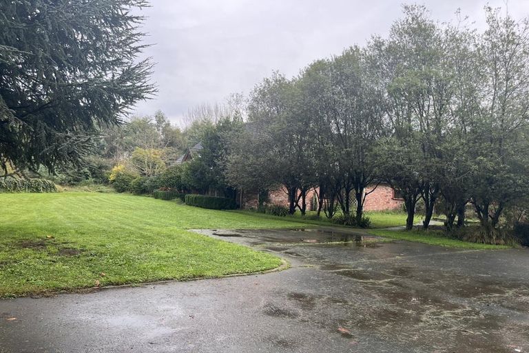 Photo of property in 250 Johns Road, Northwood, Christchurch, 8051